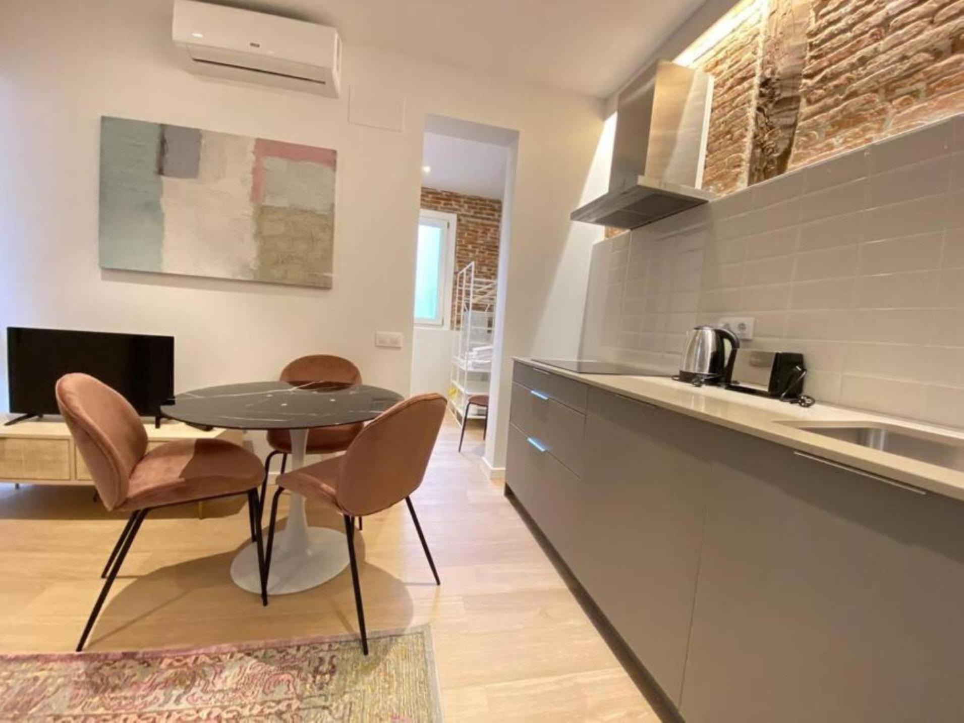 Apartamentos En La Latiina Madrid Esterno foto